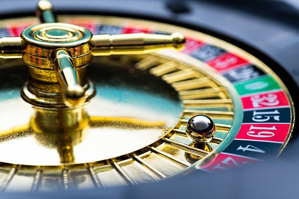 Dragon Tiger game on SA Gaming showing two cards and betting options on hajitoto slot